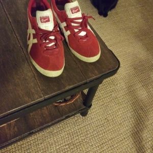 Men's Onitsaka Tigers-worn twice.